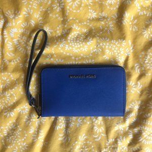 Michael Kors Smartphone Wristlet
